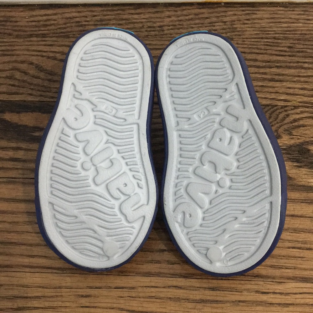Toddler Jefferson Native Shoes - Picture 4 of 4